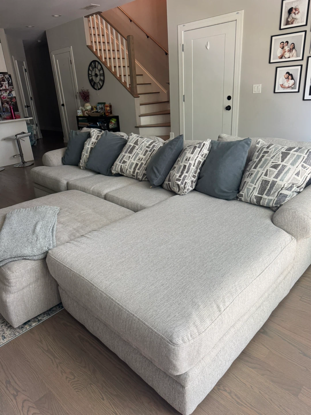 Sectional Sofa with Ottoman