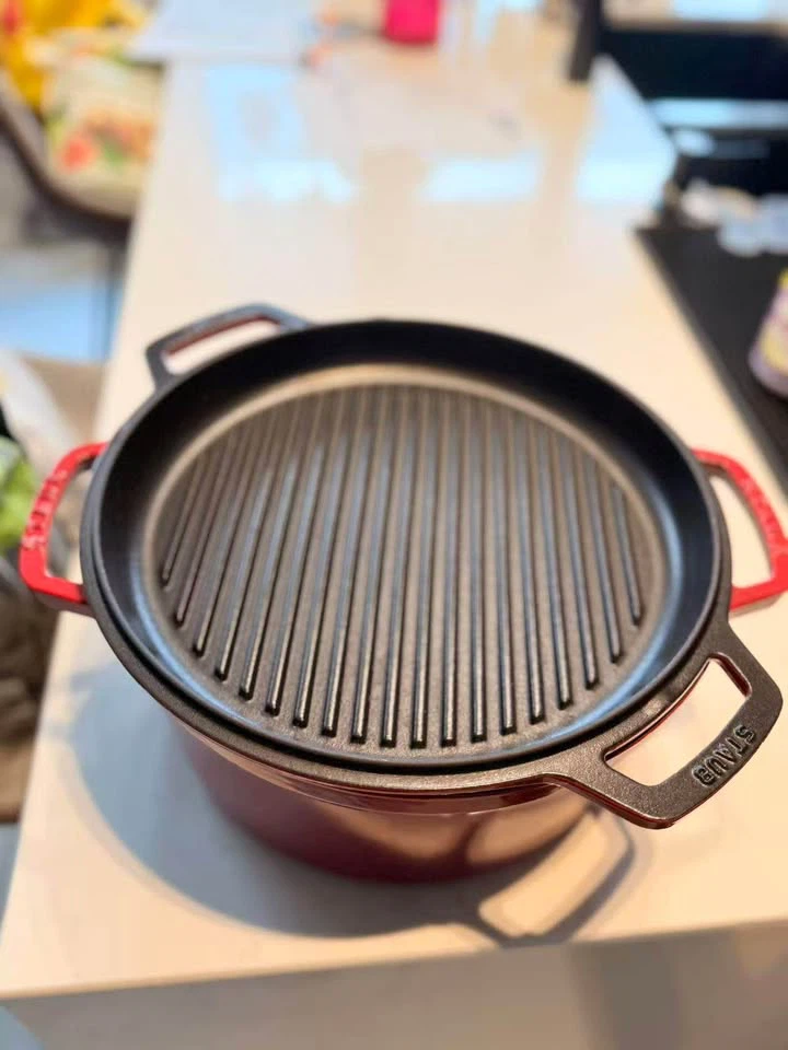 Staub 28cm Cast Iron Dutch Oven with Grill Lid – Made in France - photo 2