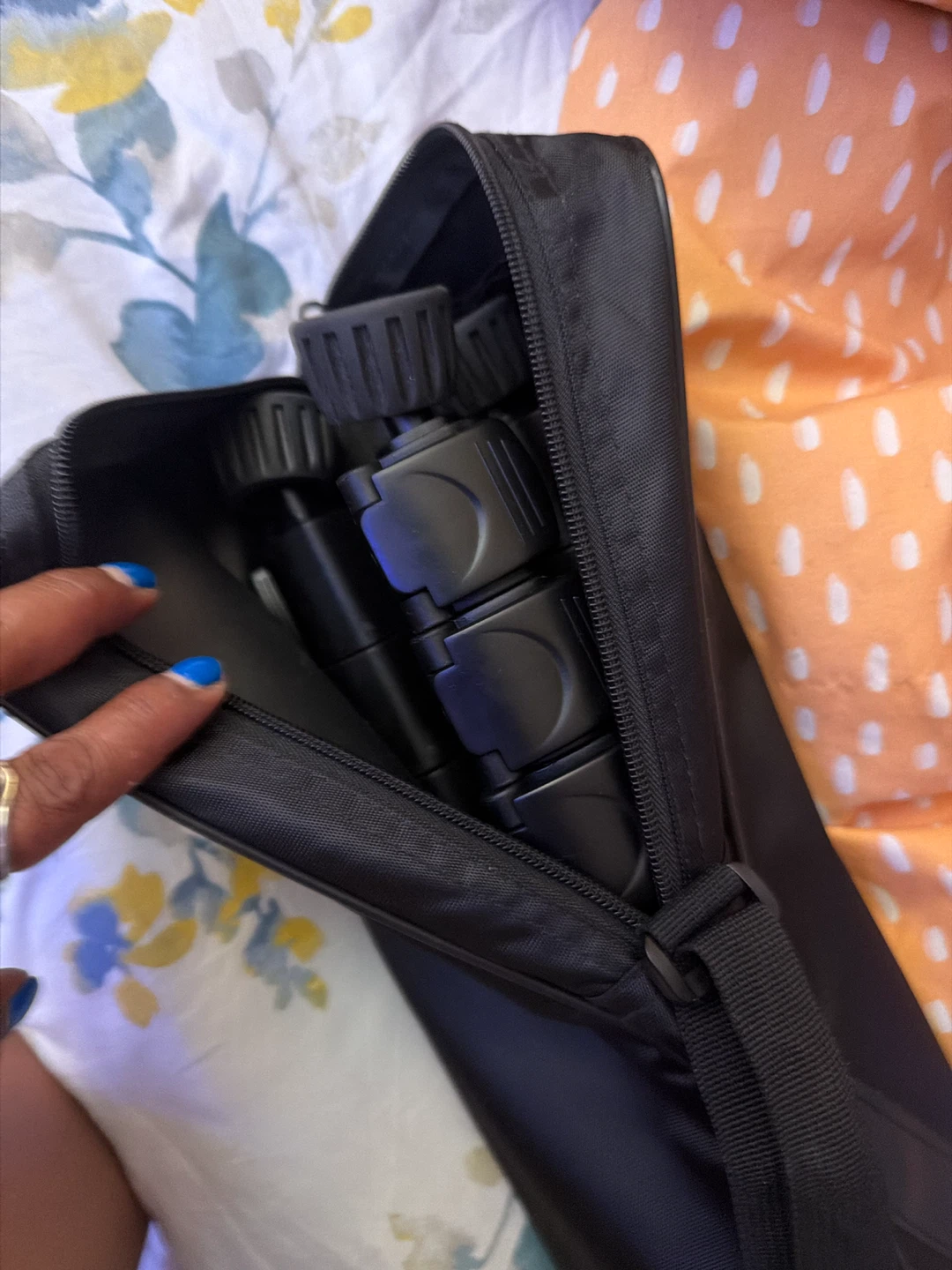 Magnus VT-350 Tripod with Carrying Case