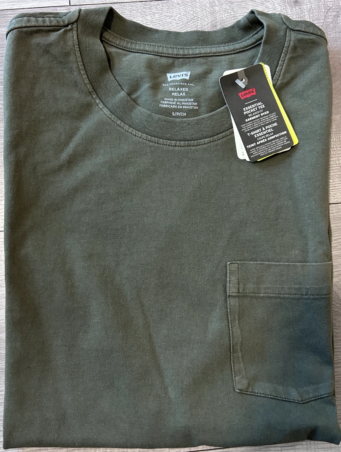 Levi's Relaxed Fit Essential Pocket Tee - Olive Green - S/P - photo 2