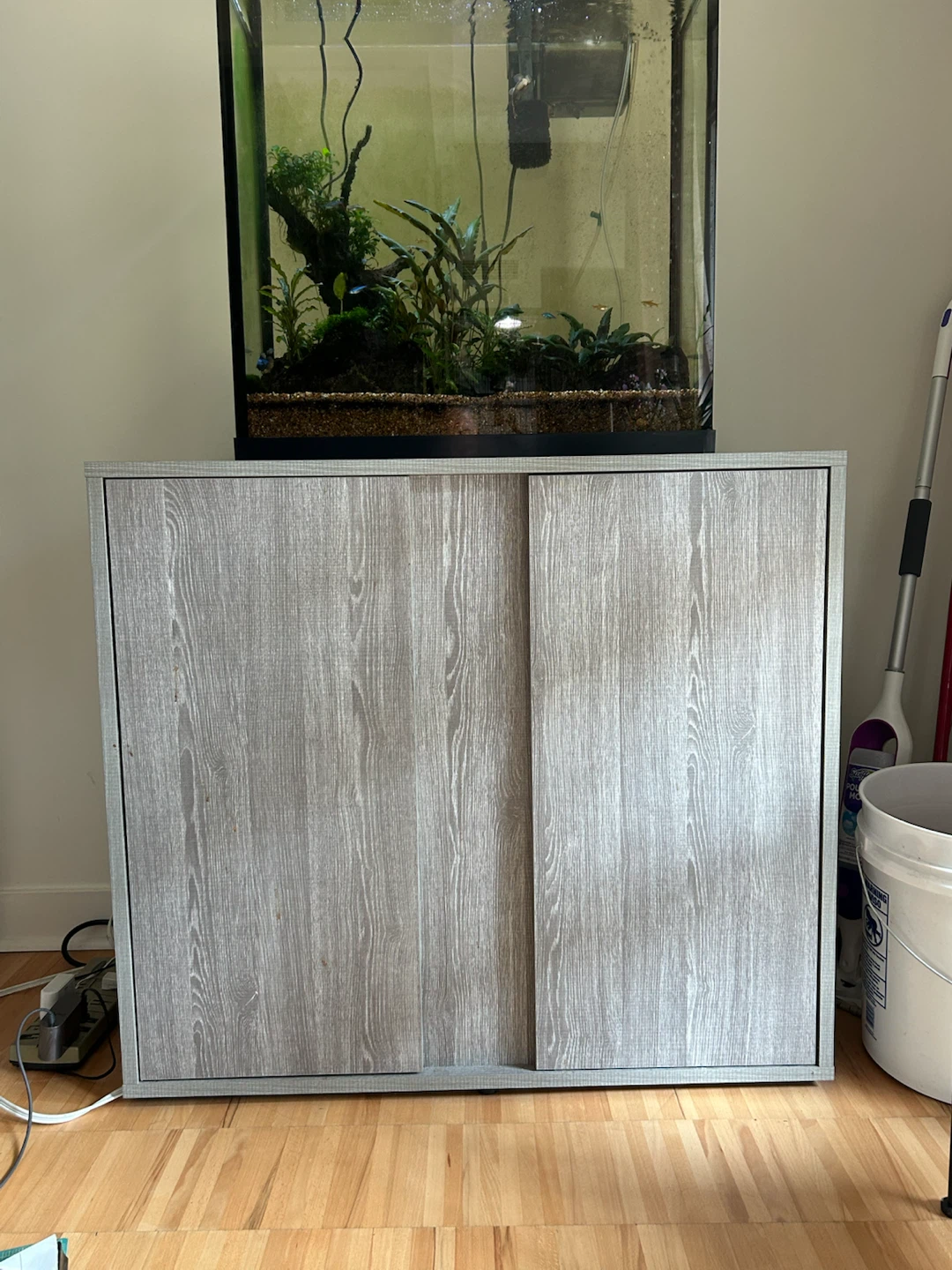 Aquarium stand