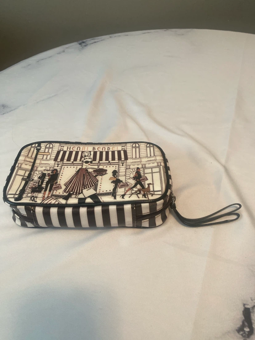 Henri Bendel Striped Cosmetic Bag - photo 5