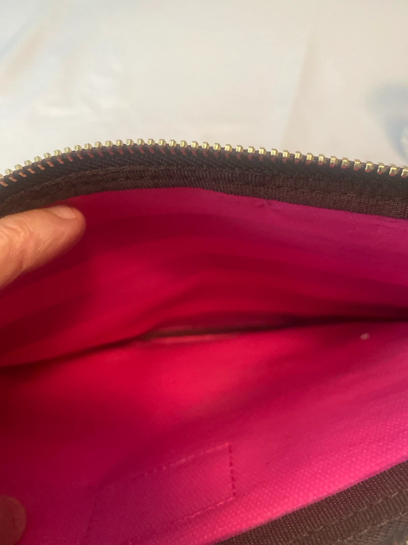 Henri Bendel Striped Wristlet - photo 4