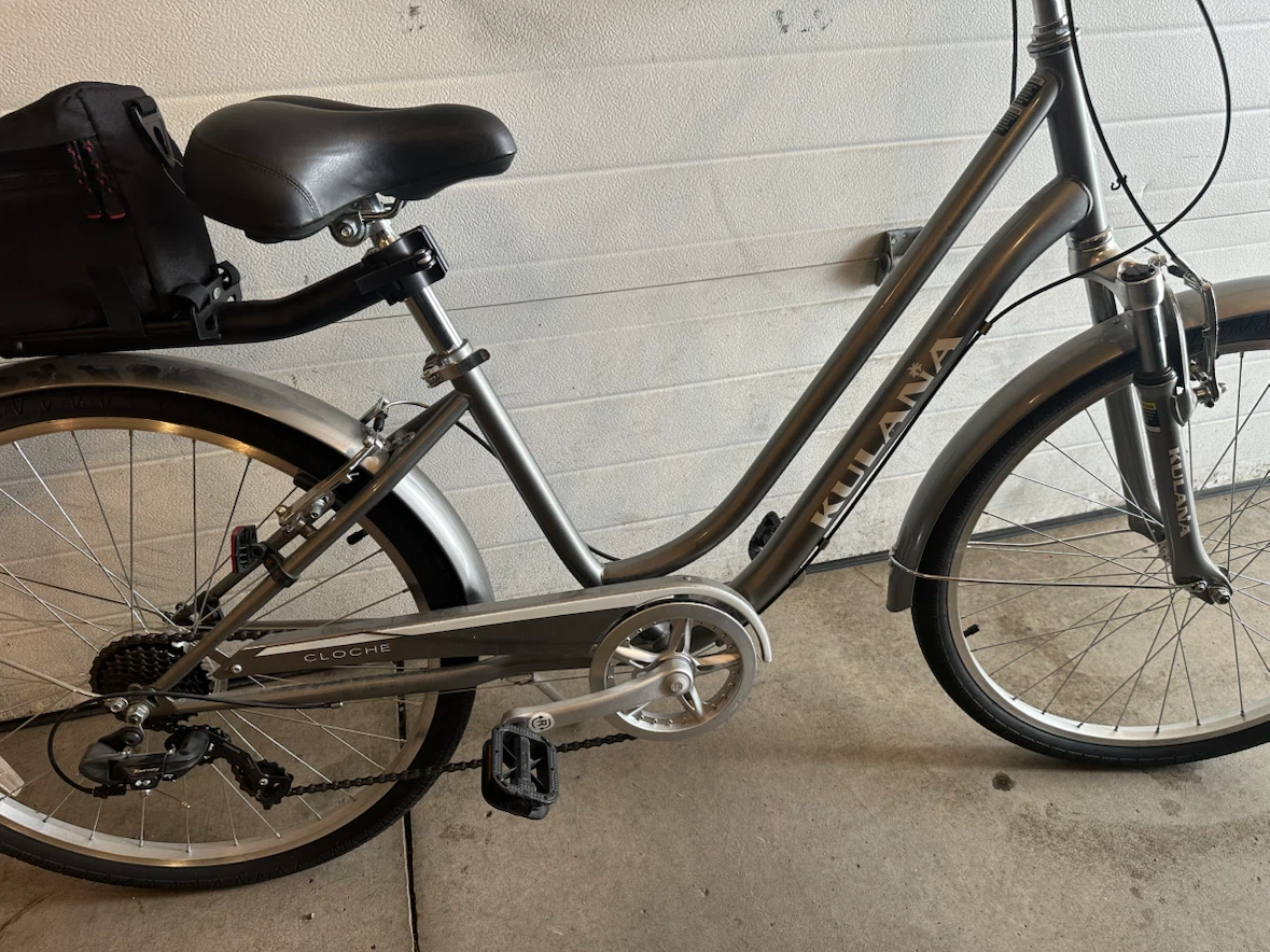 Brand New Step Through Bike. Worth  $800. - photo 2
