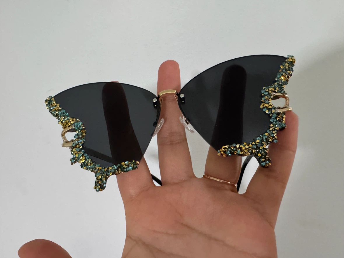 Butterfly Rhinestone Sunglasses - photo 2