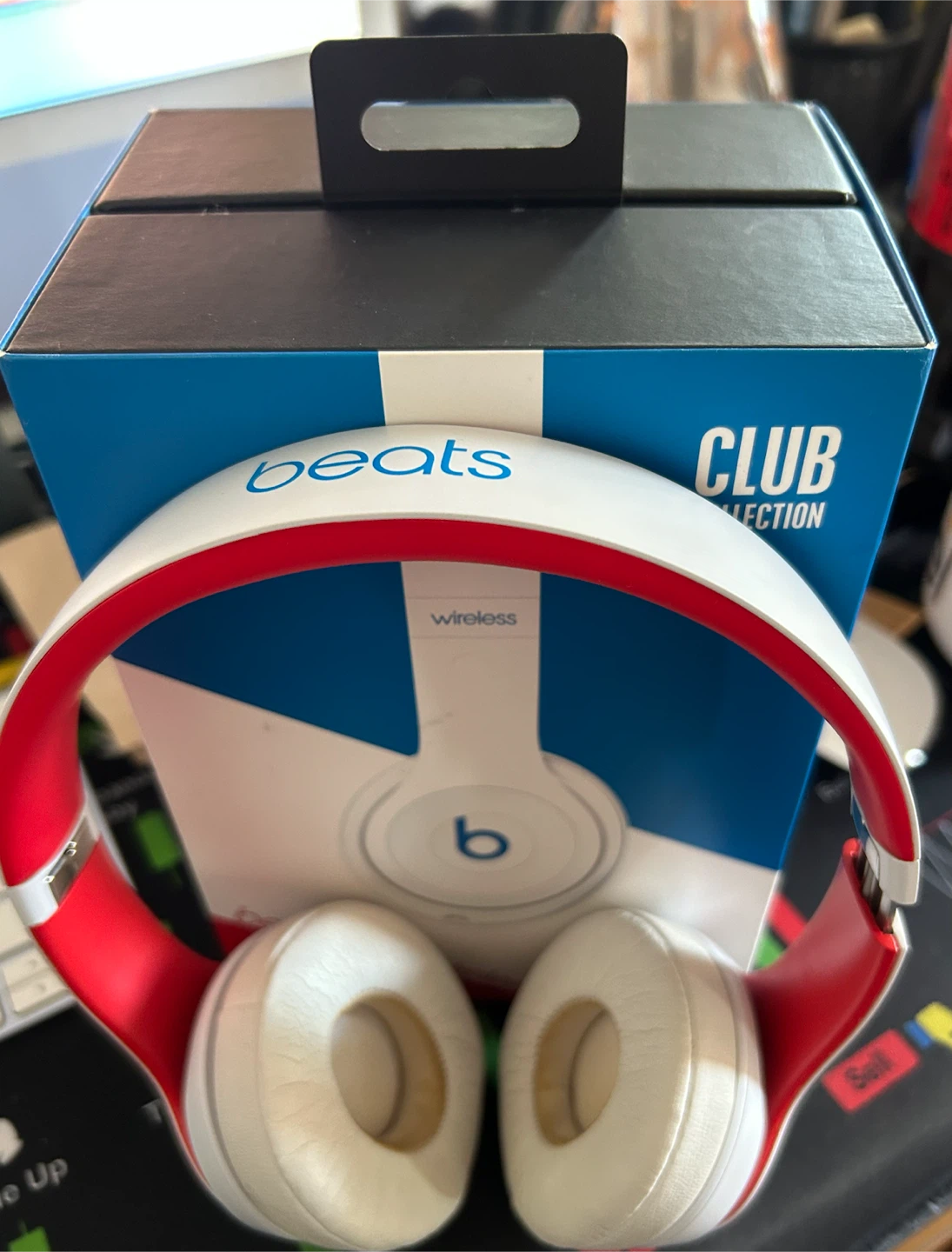 Beats Solo3 Wireless Club Collection Headphones