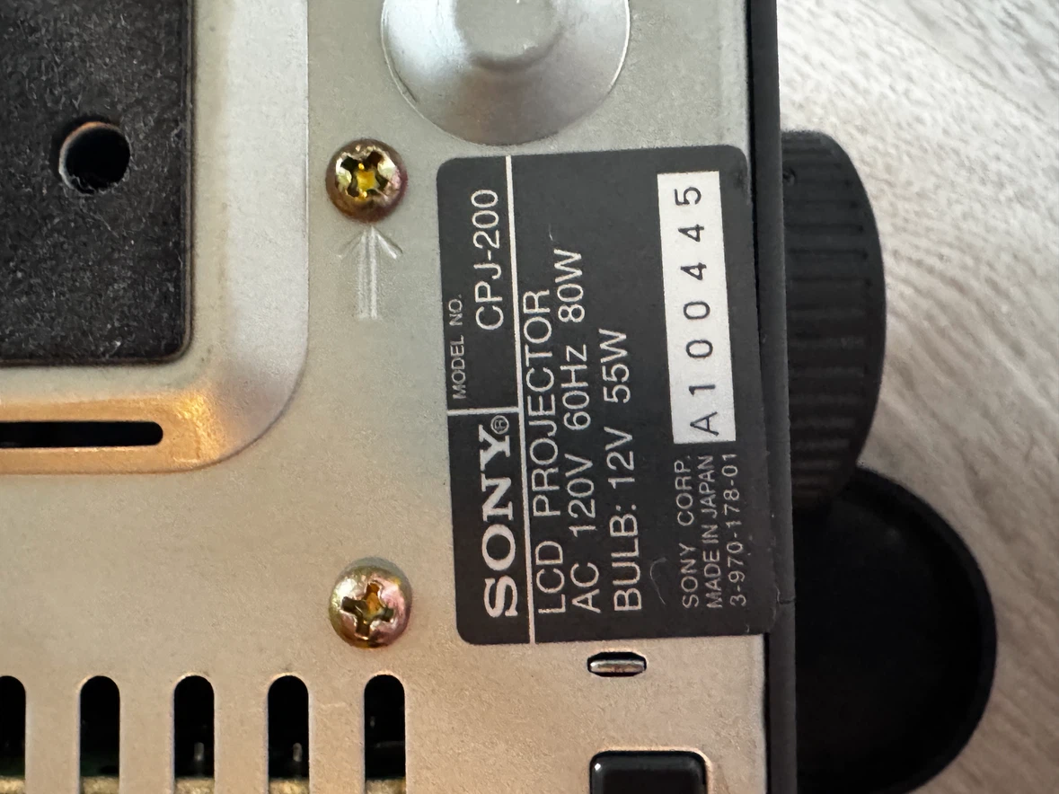 Sony CPJ-200 LCD Projector - photo 5