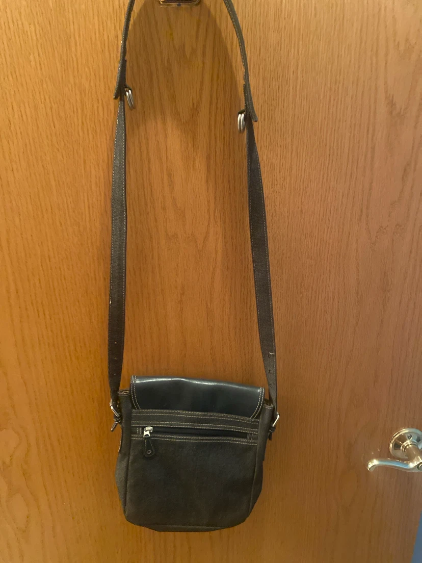 Kenneth Cole Reaction Black Denim & Leather Crossbody Bag - photo 3