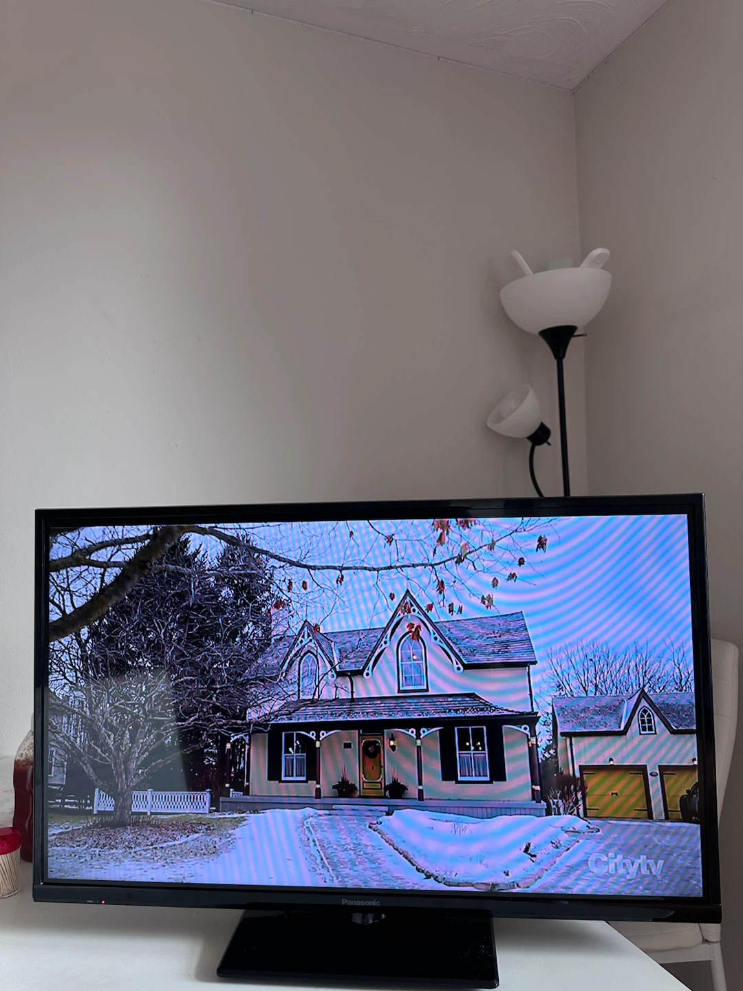 Panasonic LCD LED 32 Inches TV