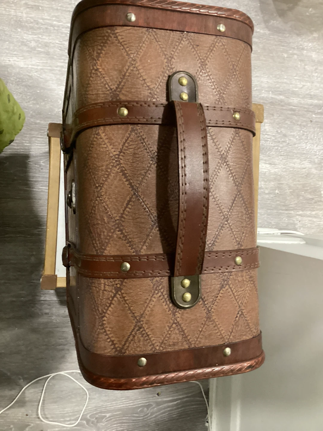 Decorative Vintage Trunk - photo 3