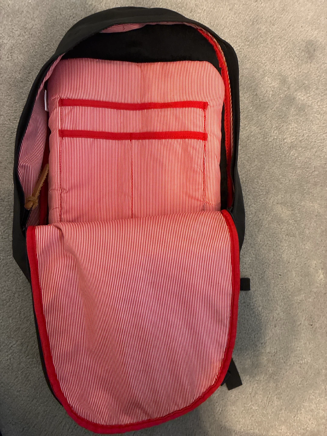 Herschel Black Backpack with Yellow Bungee Cord - photo 2