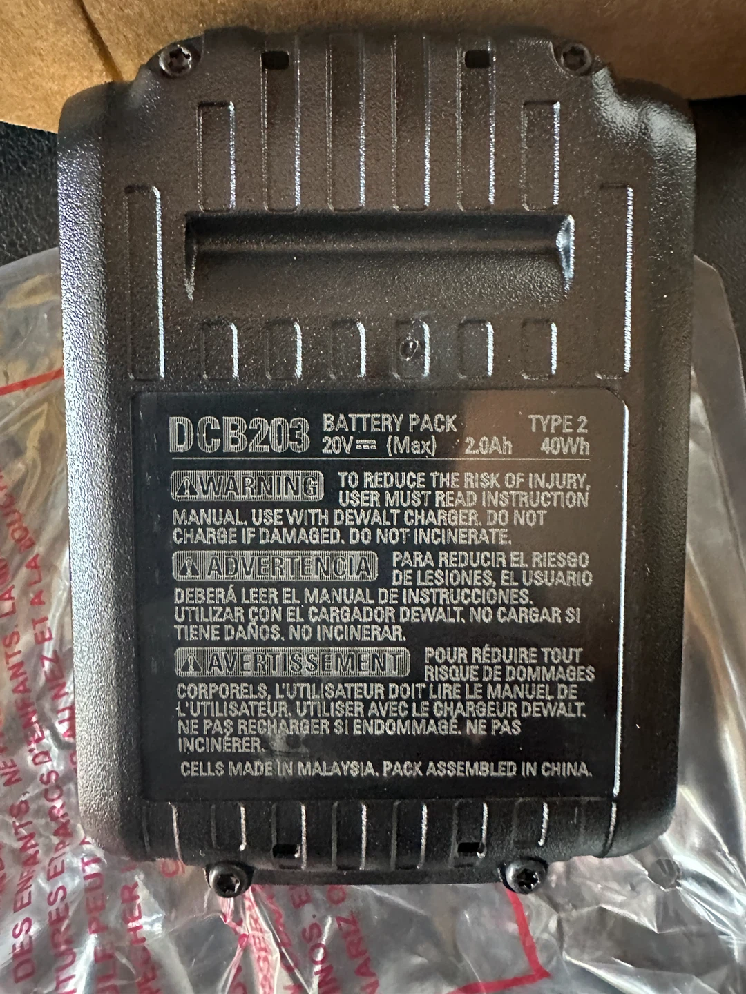 DEWALT DCB203 20V MAX Lithium-Ion Battery Pack 2.0Ah - photo 3