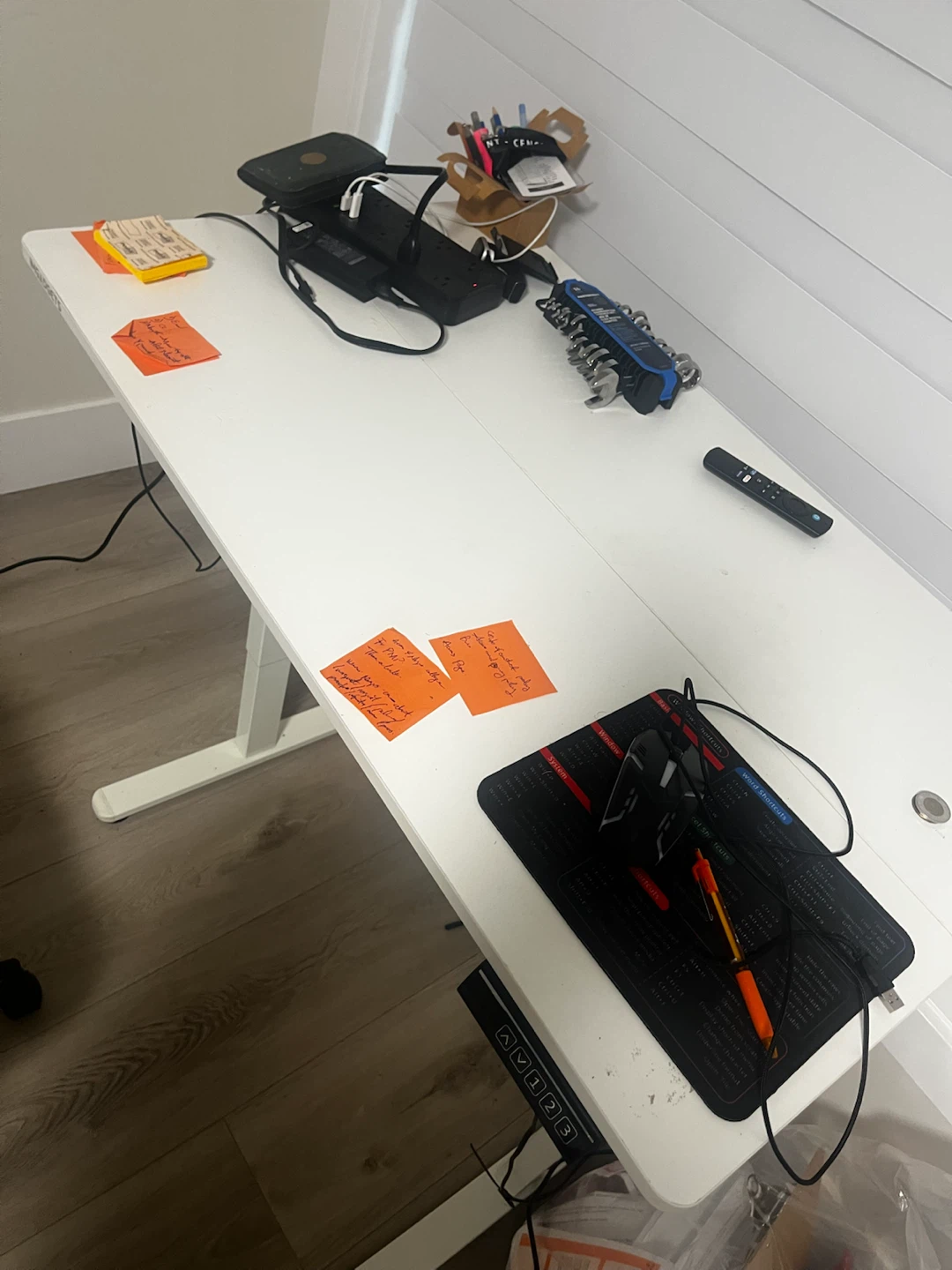 White Standing Desk - photo 2
