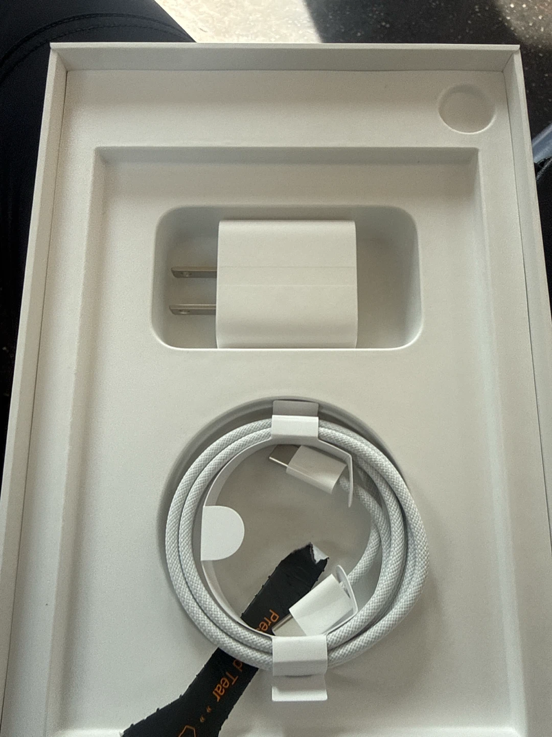 iPad Mini (A17 Pro) 128gb Mint Conditon with case ! $325