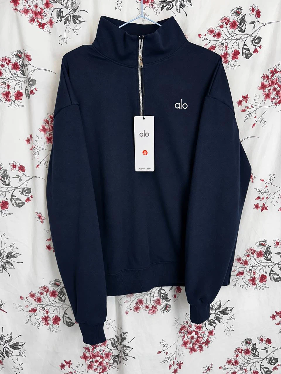 Alo Yoga Sweatpants and Quarter-Zip Pullover Set