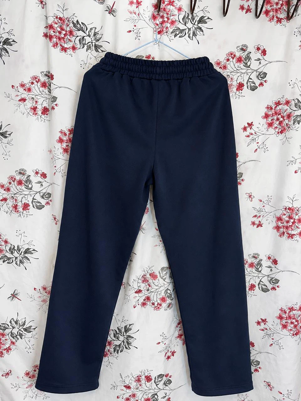 Alo Yoga Sweatpants | Size: Medium - photo 4