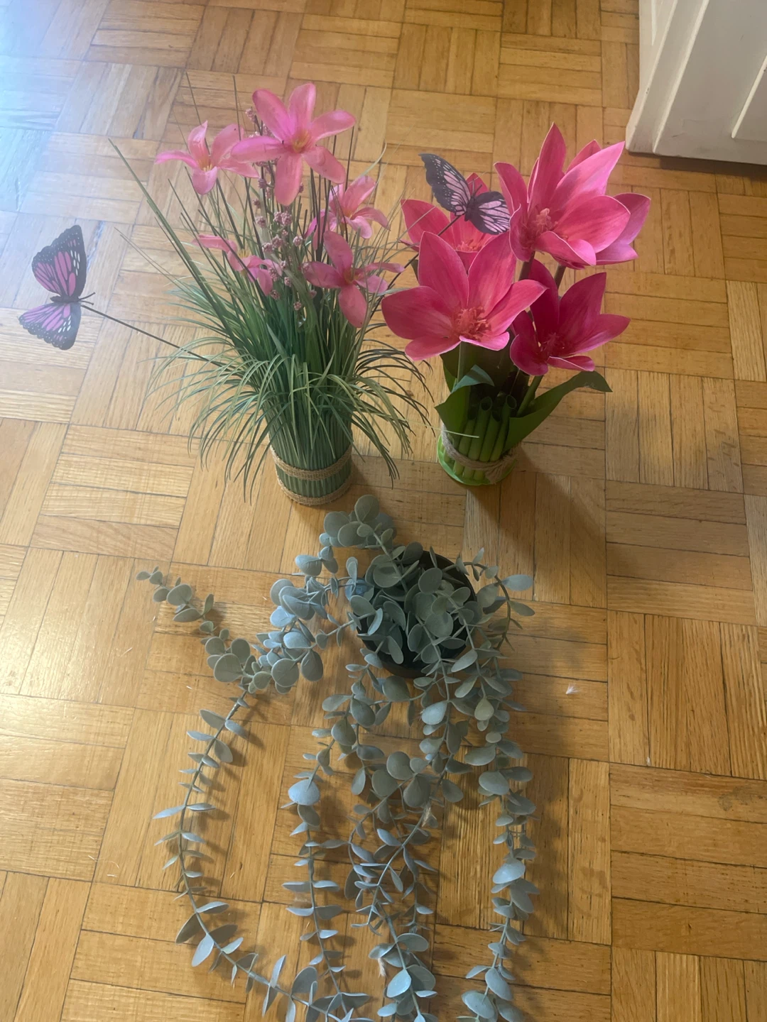 Artificial Floral Arrangements with Butterflies