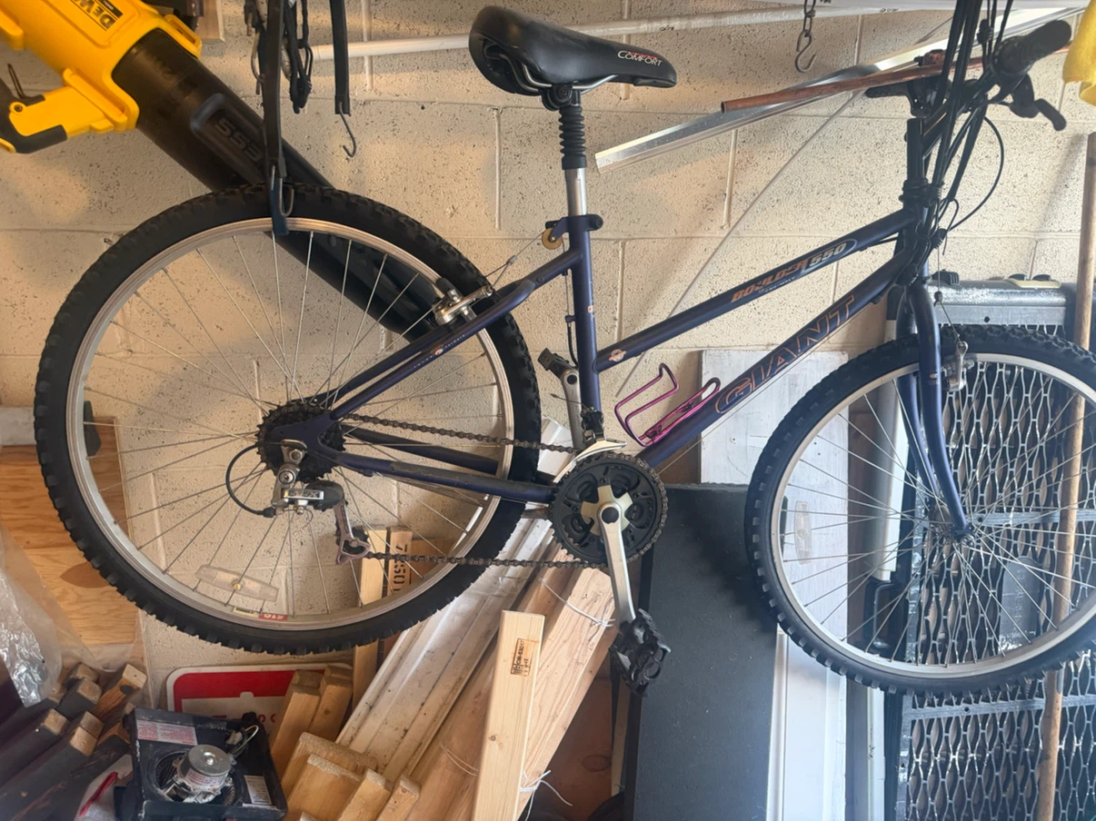 Giant Mountain Bike - Blue - photo 3