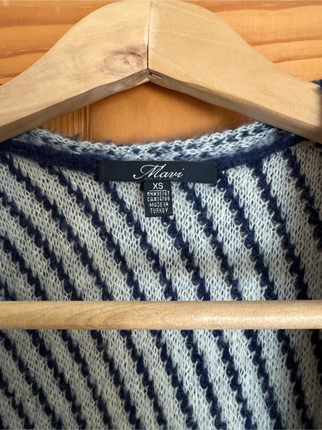 Cozy Knit Cardigan – Navy & White (Fits XS–L) - photo 2