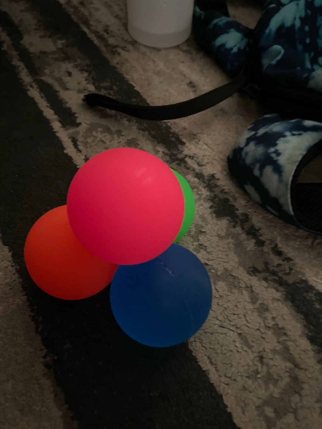 Set of 4 colourful stress balls - photo 2