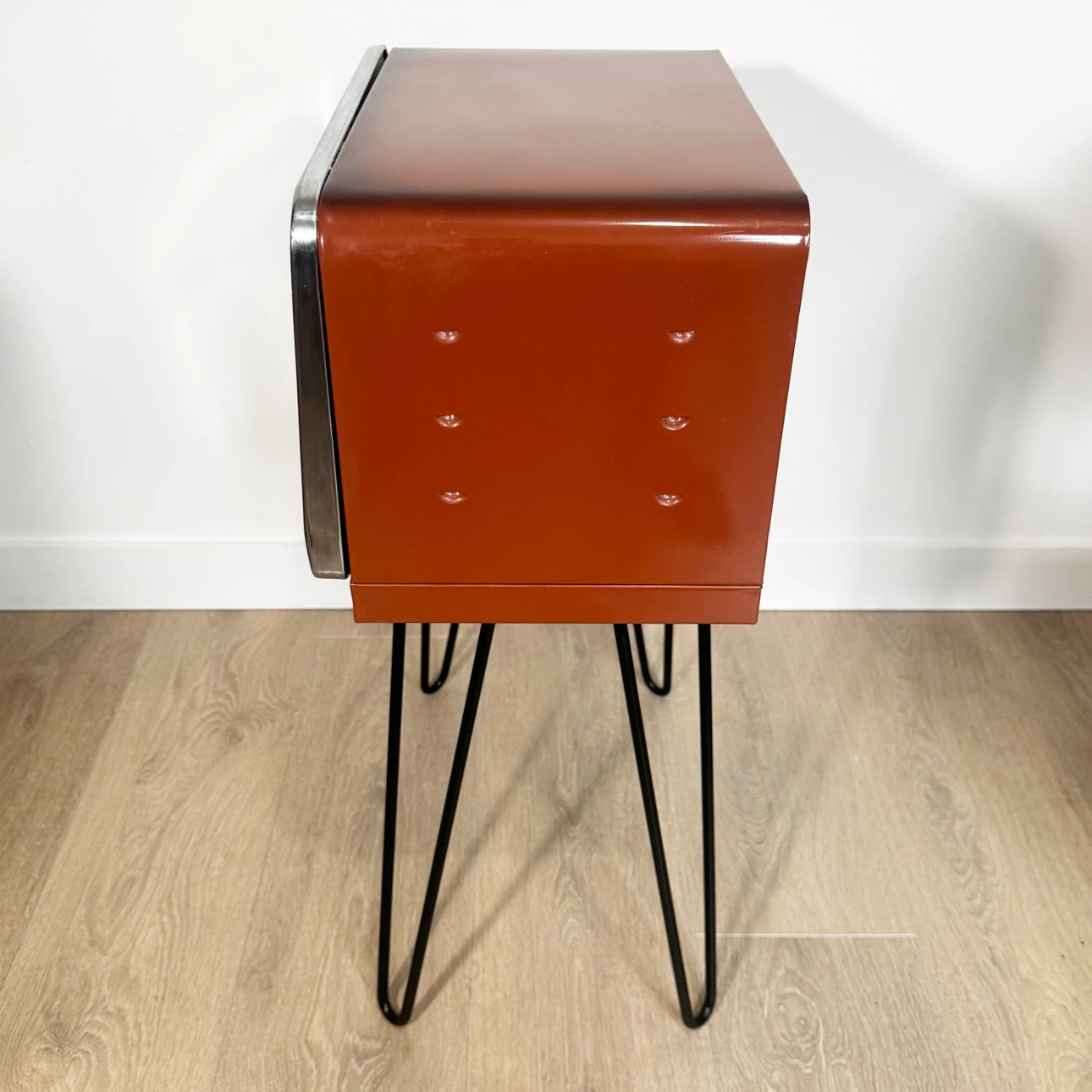 Mid-Century upcycled vintage bread box accent table /storage - photo 4