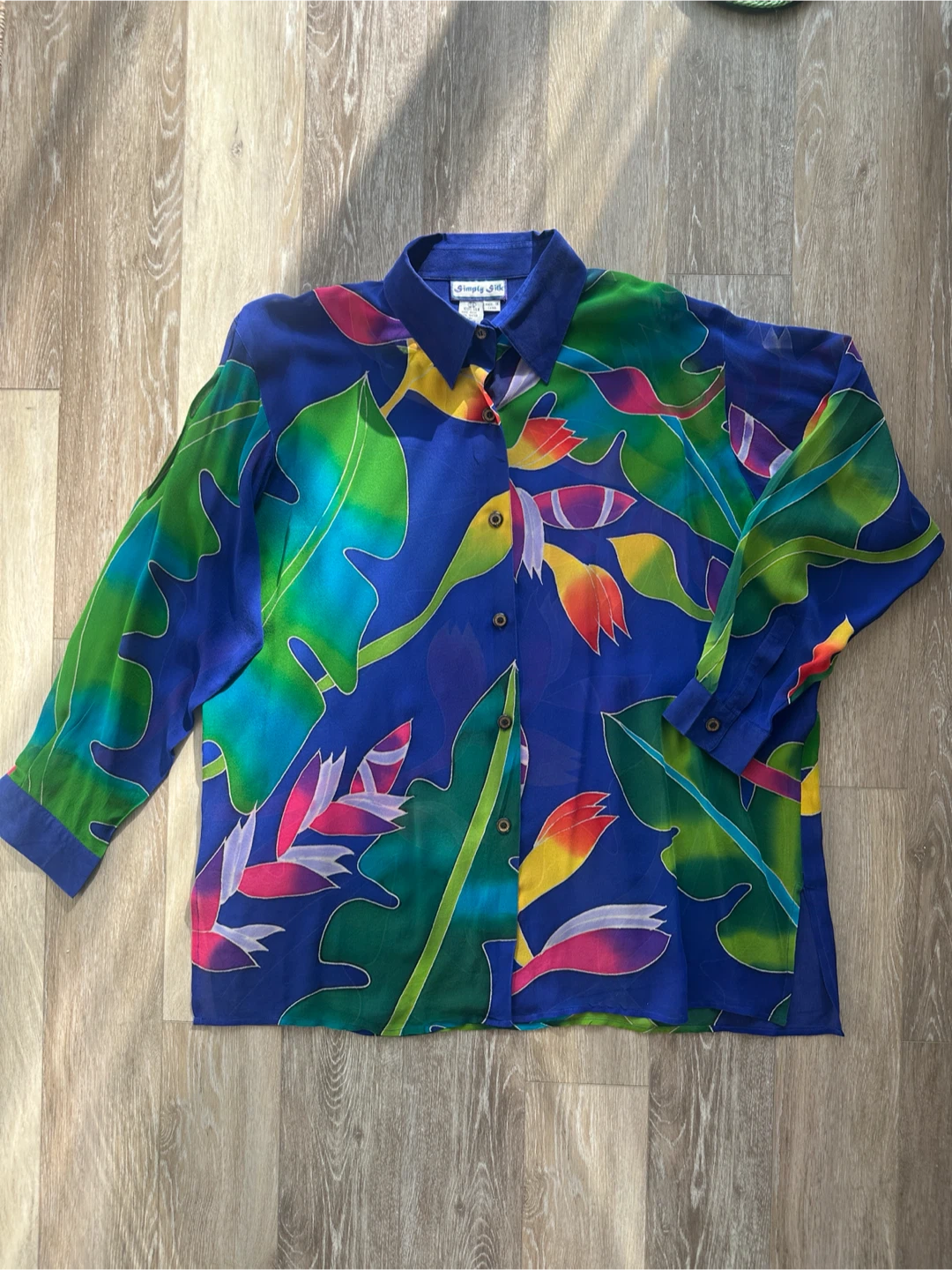 Vintage rainbow Simply Silk Hawaiian Print Button-Up Shirt