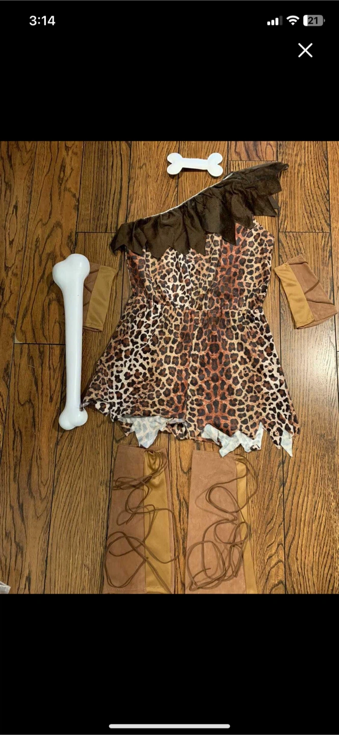 Cave girl Halloween costume - photo 2