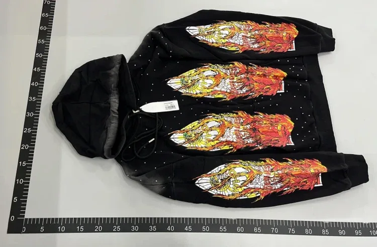 WHO DECIDES WAR Black Hoodie Size L