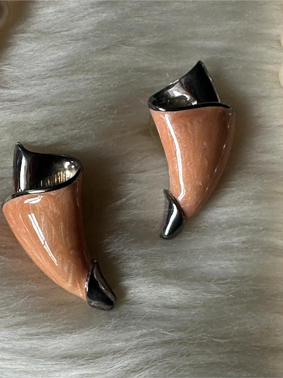 Vintage 1980s  Richelieu  Pearl & Coral Enamel Jewelry Set - photo 2