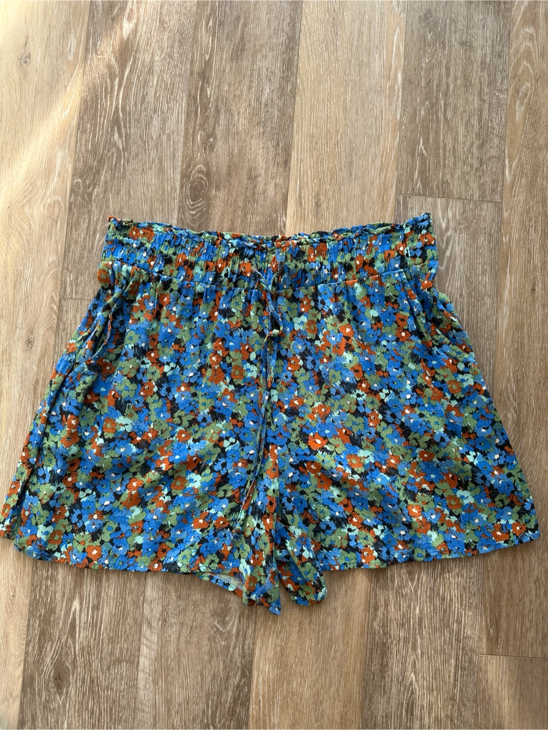 LC Waikiki Women's Floral Shorts Size 40