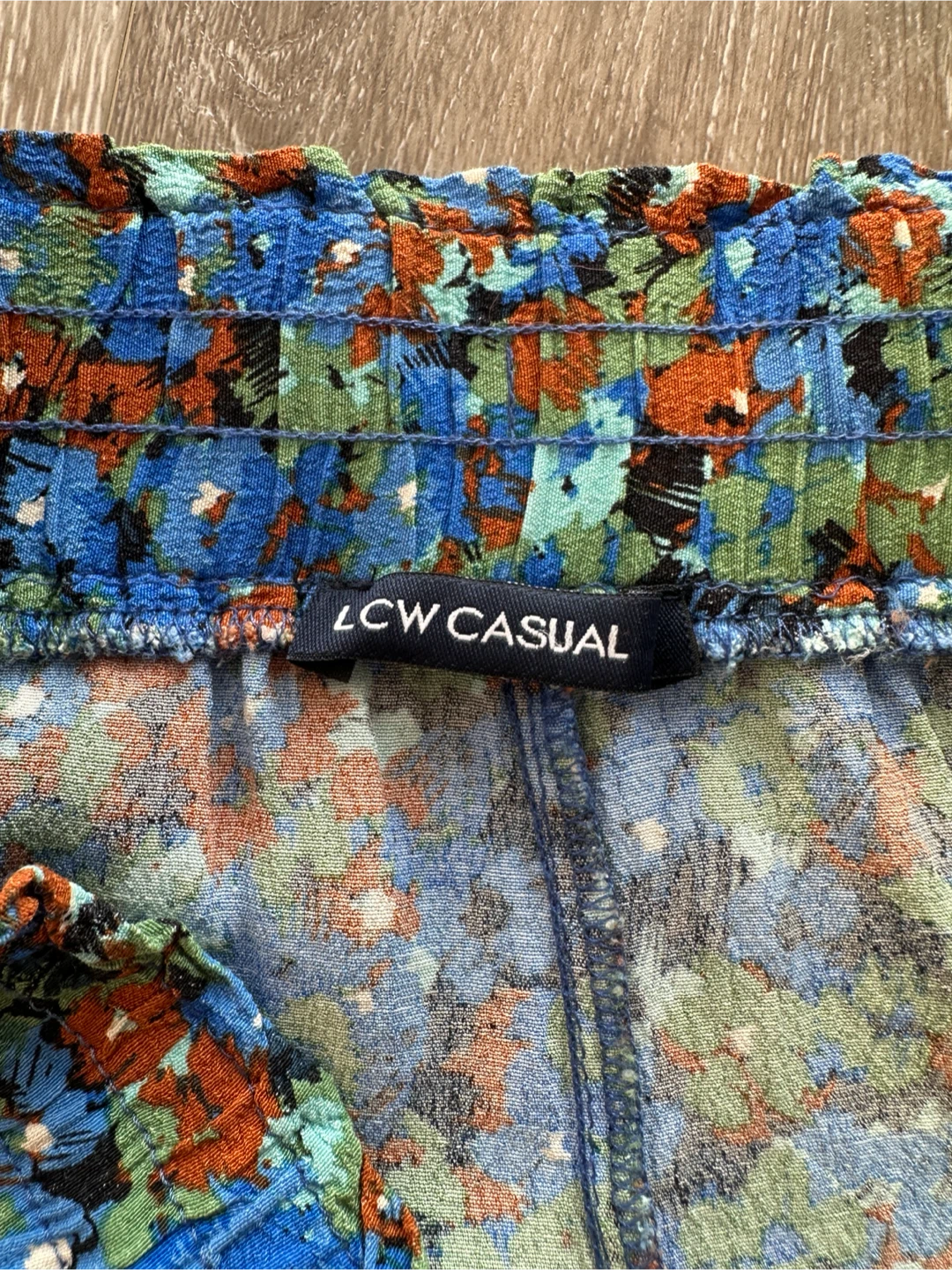 LC Waikiki Women's Floral Shorts Size 40 - photo 3