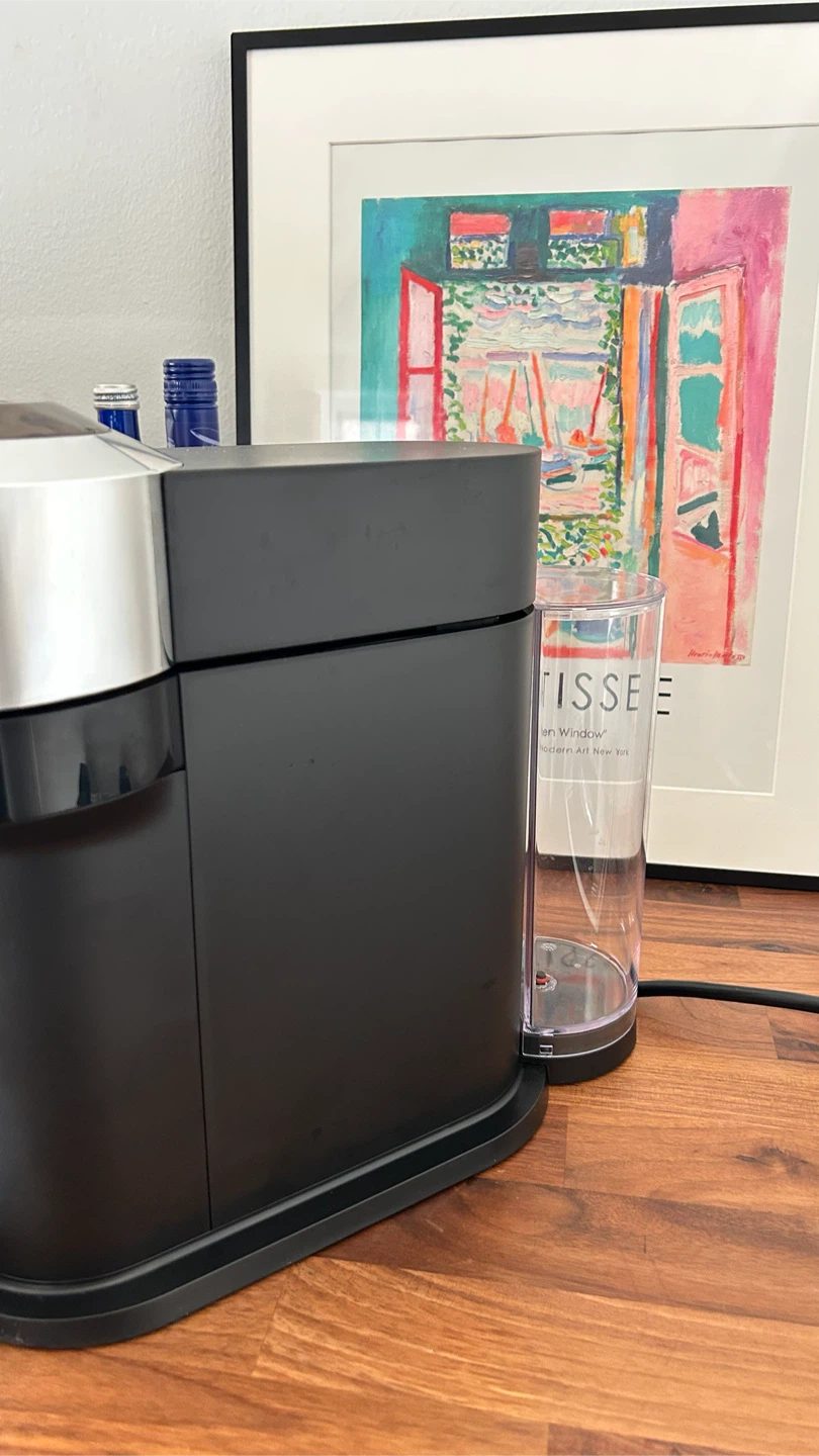 Nespresso Vertuo Coffee Machine - photo 3