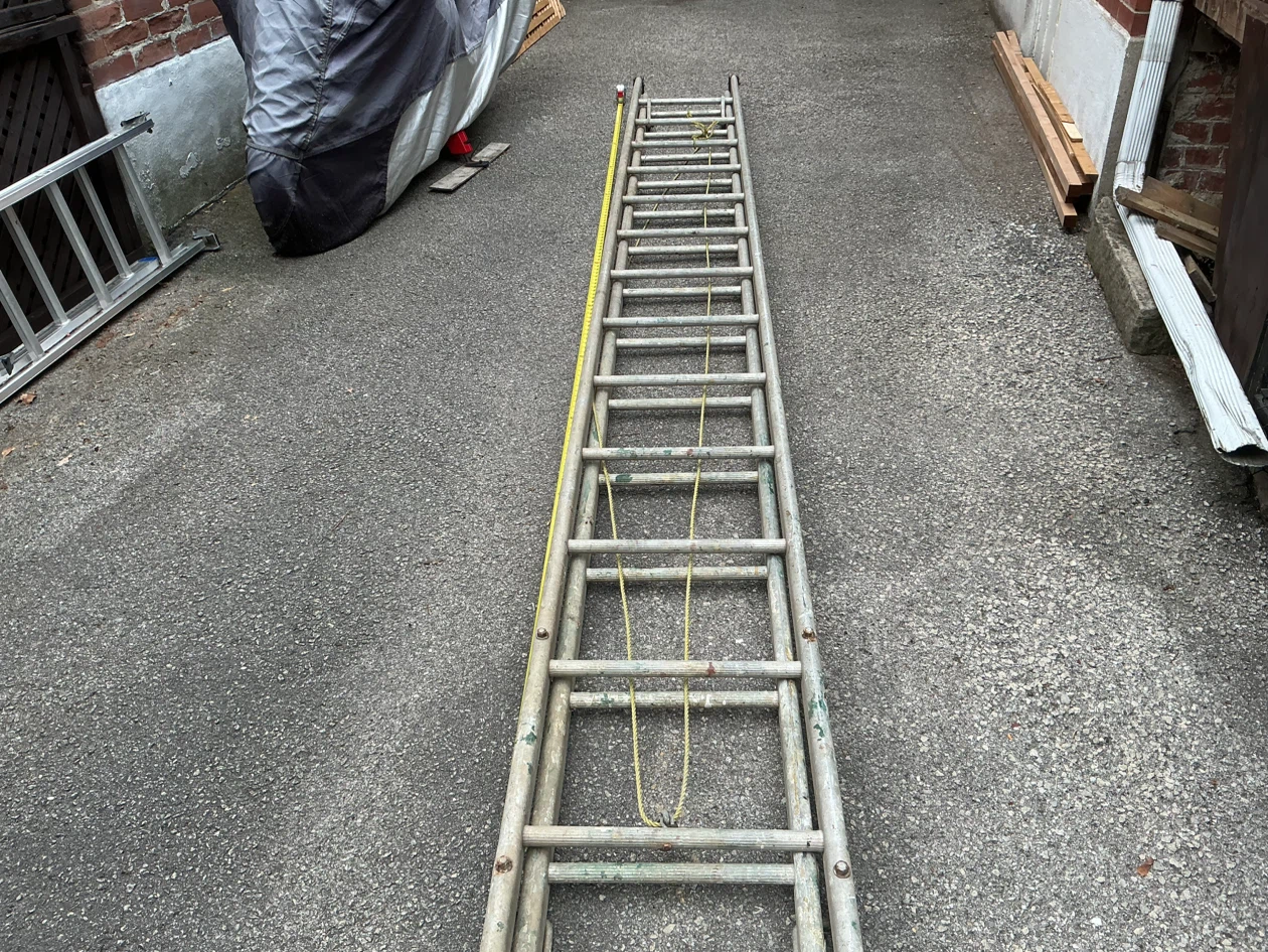 14 Ft. Aluminum Extension Ladder ! - photo 2