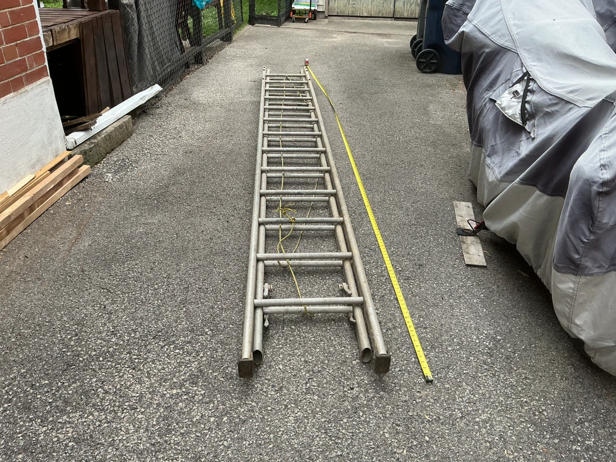 14 Ft. Aluminum Extension Ladder ! - photo 5
