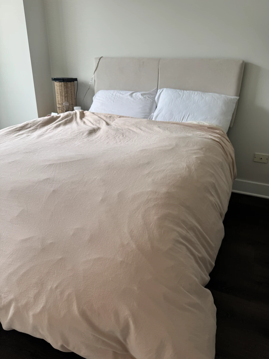 Full Bed Set – Bedframe + 14” memory foam mattress + comforter - photo 2