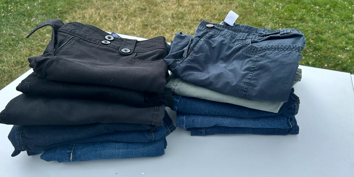 Bundle of women's pants