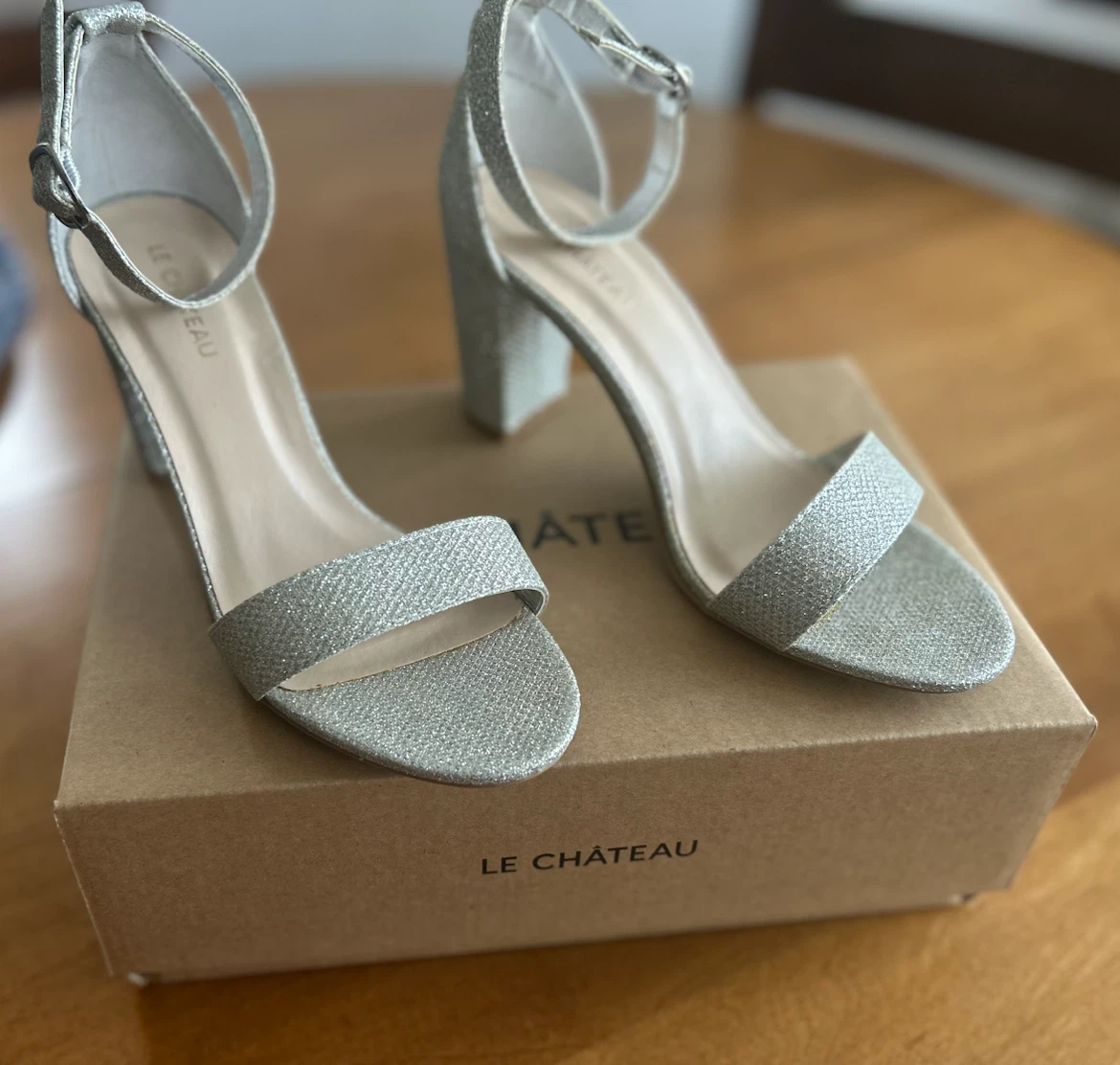 Le Chateau silver heels - photo 2