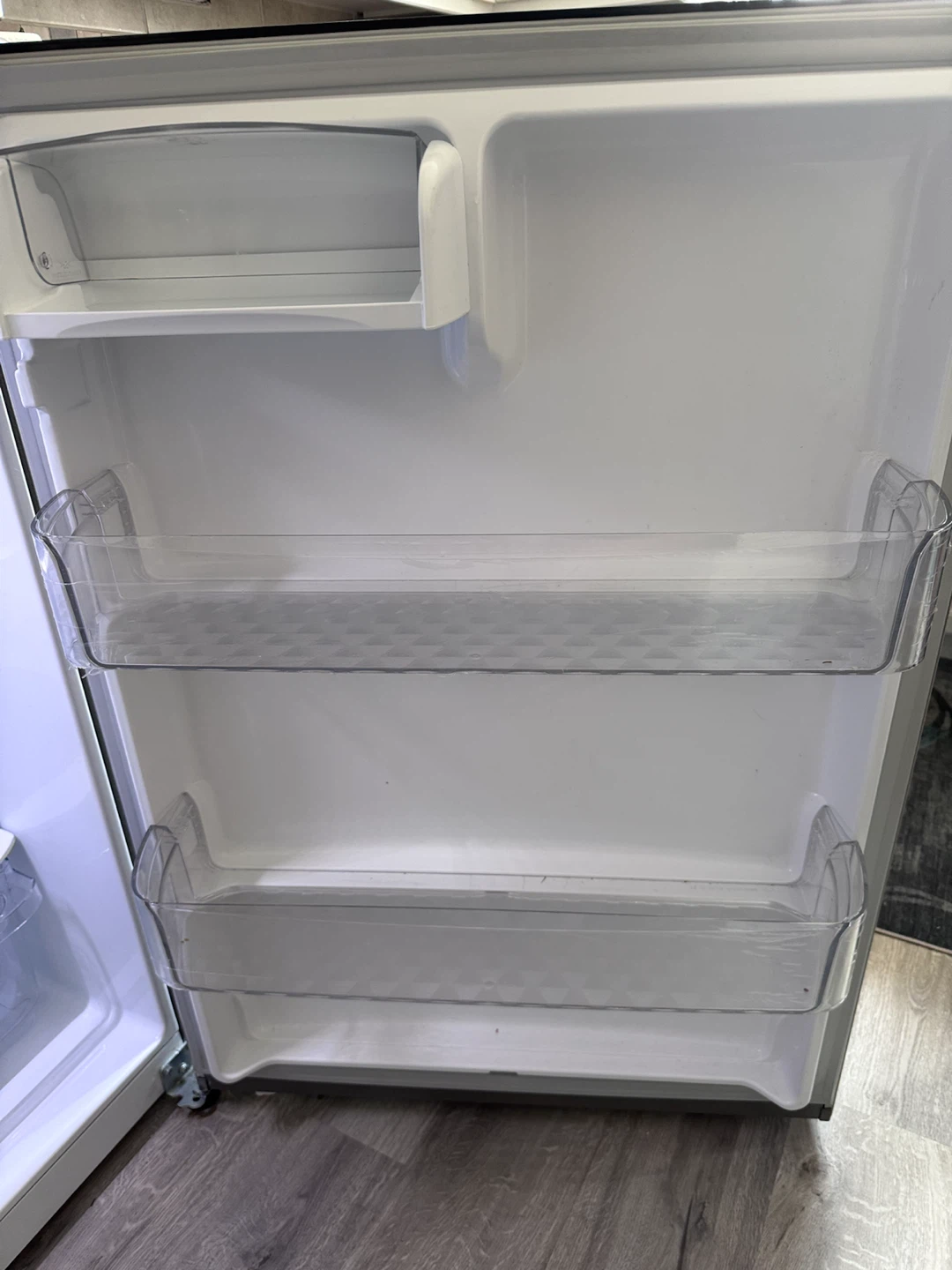 LG 30" 20 Cu.Ft Stainless Steel Top Freezer  Fridge - LTCS20020S - photo 4