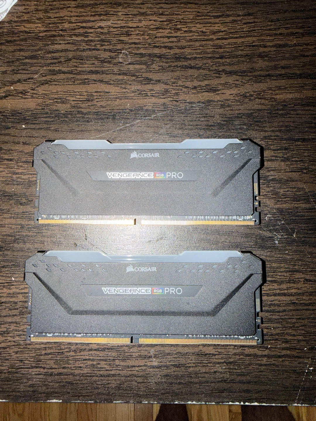 Corsair Vengeance RBG pro 16 Gb(8X2)