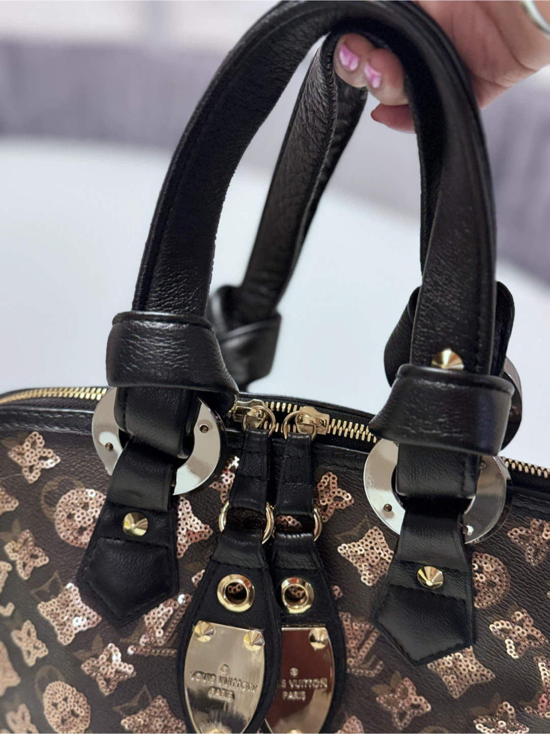 Louis Vuitton Monogram Sequin Alma Handbag - photo 5