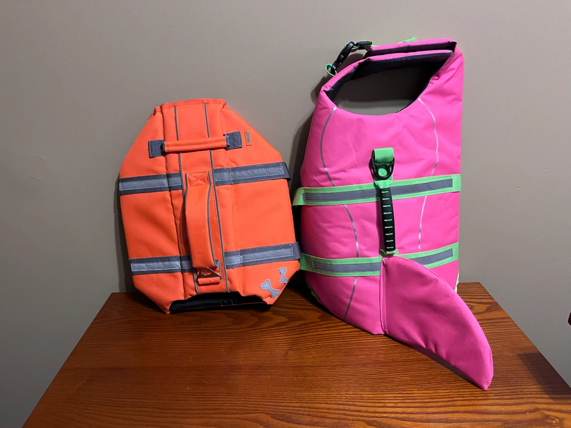 DOG LIFE JACKETS (Size Large)