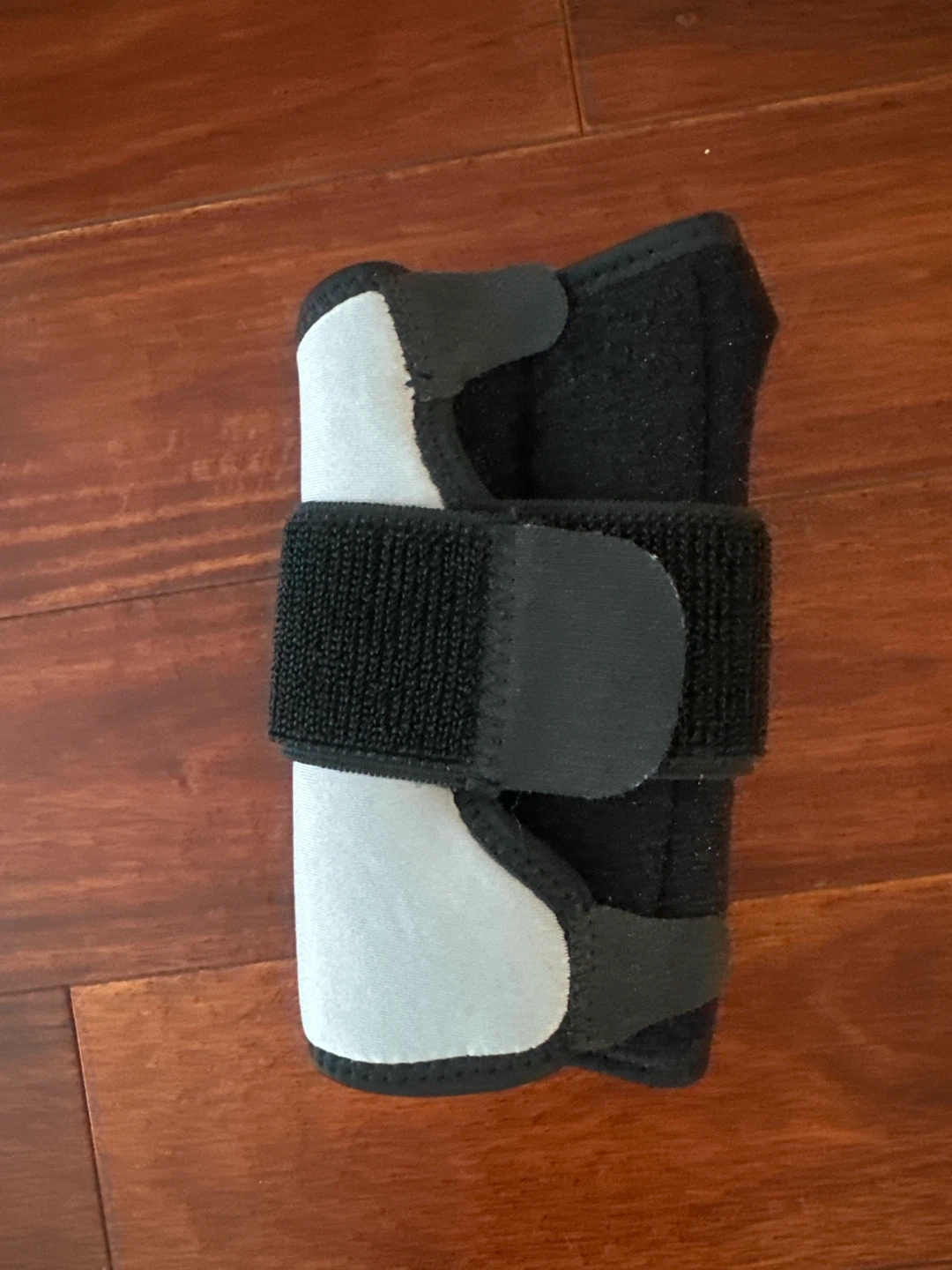Walgreens Wrist Splint with Mysplint Technology - One Size - photo 3