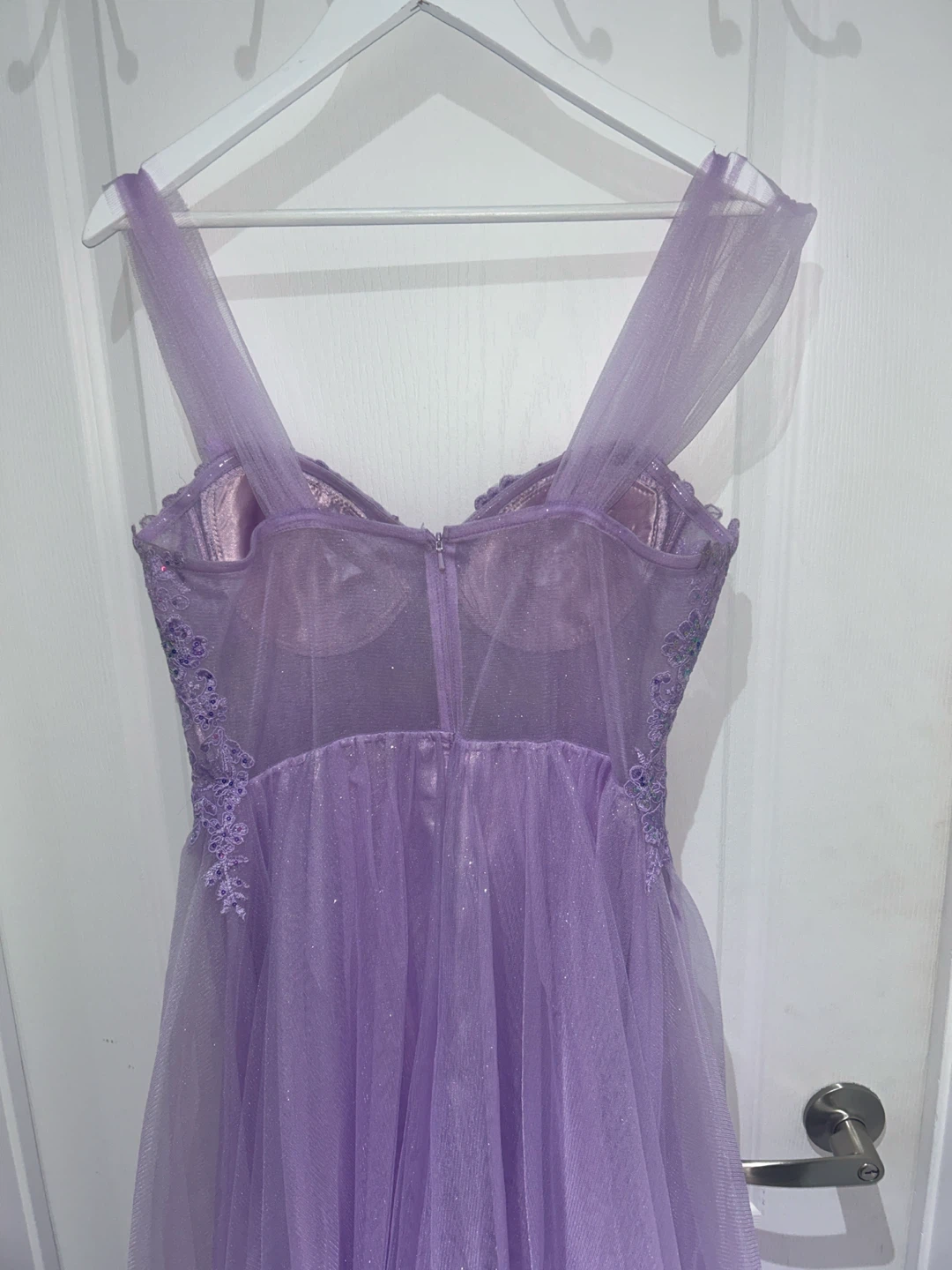 Beautiful Lavender/Lilac Formal Dress - photo 4