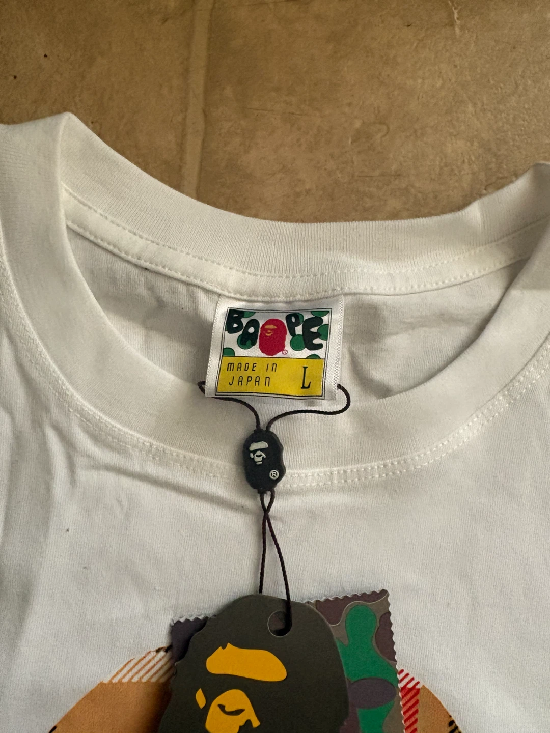 White bape x burburry T-shirt - photo 3