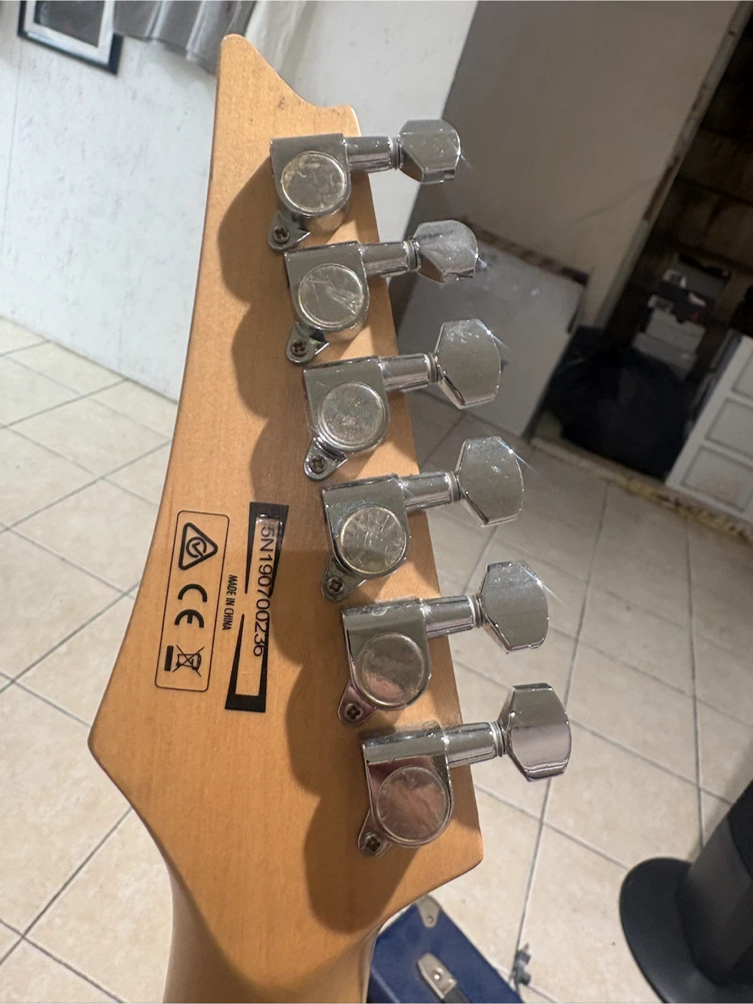Ibanez Gio Electric Guitar - photo 3