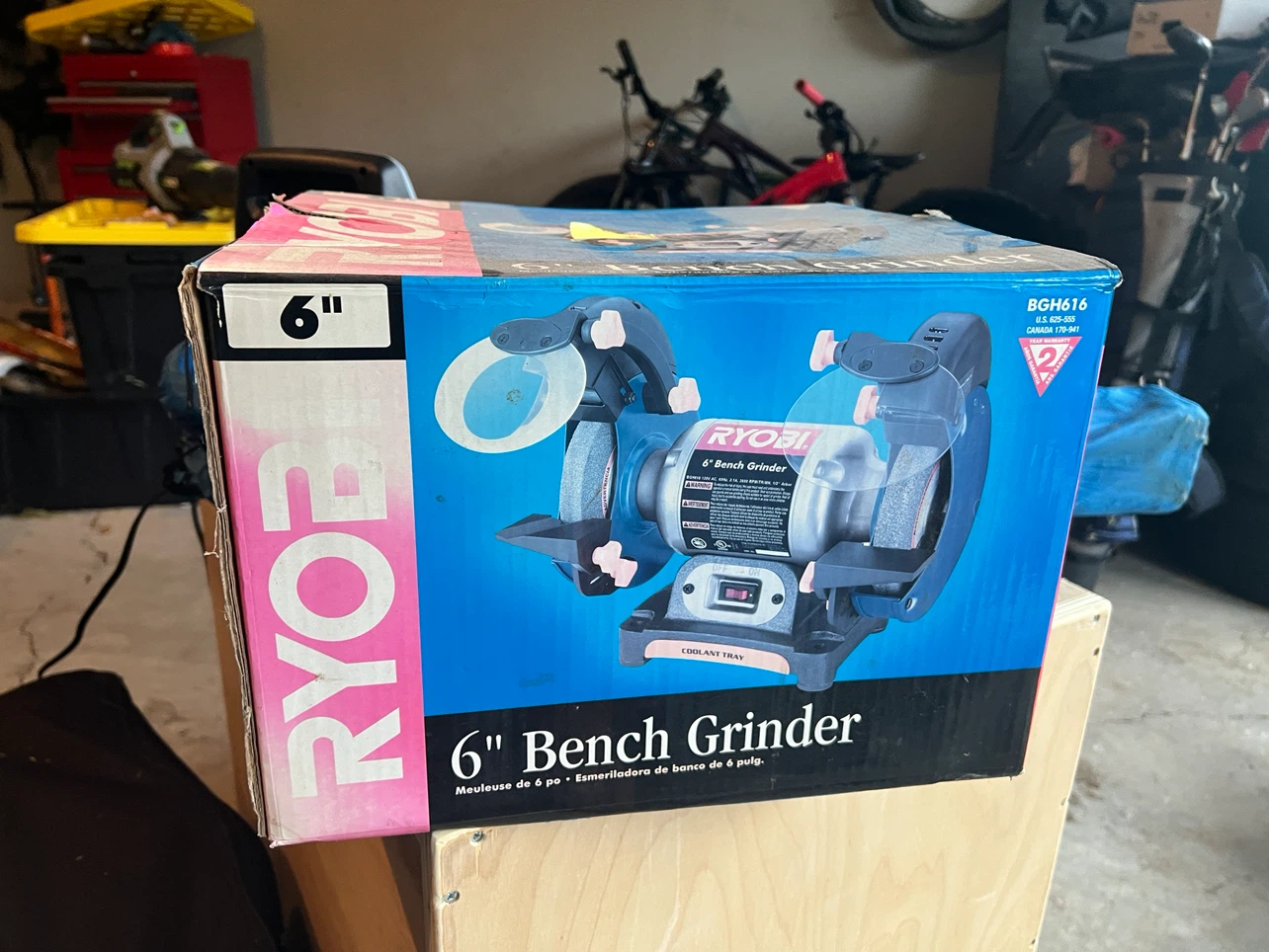 Ryobi 6" Bench Grinder BGH616