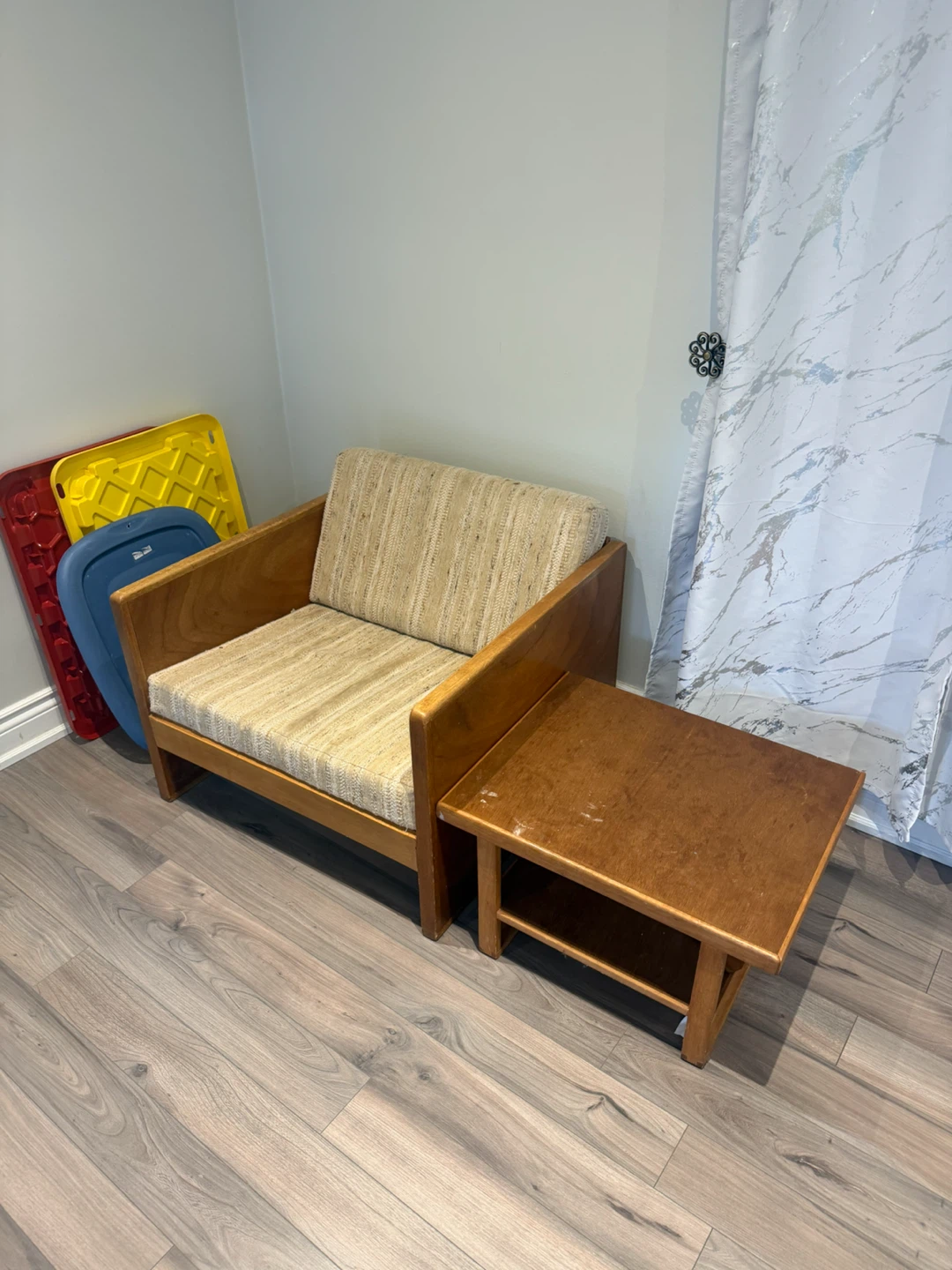 Wooden Accent Chair with Side Table