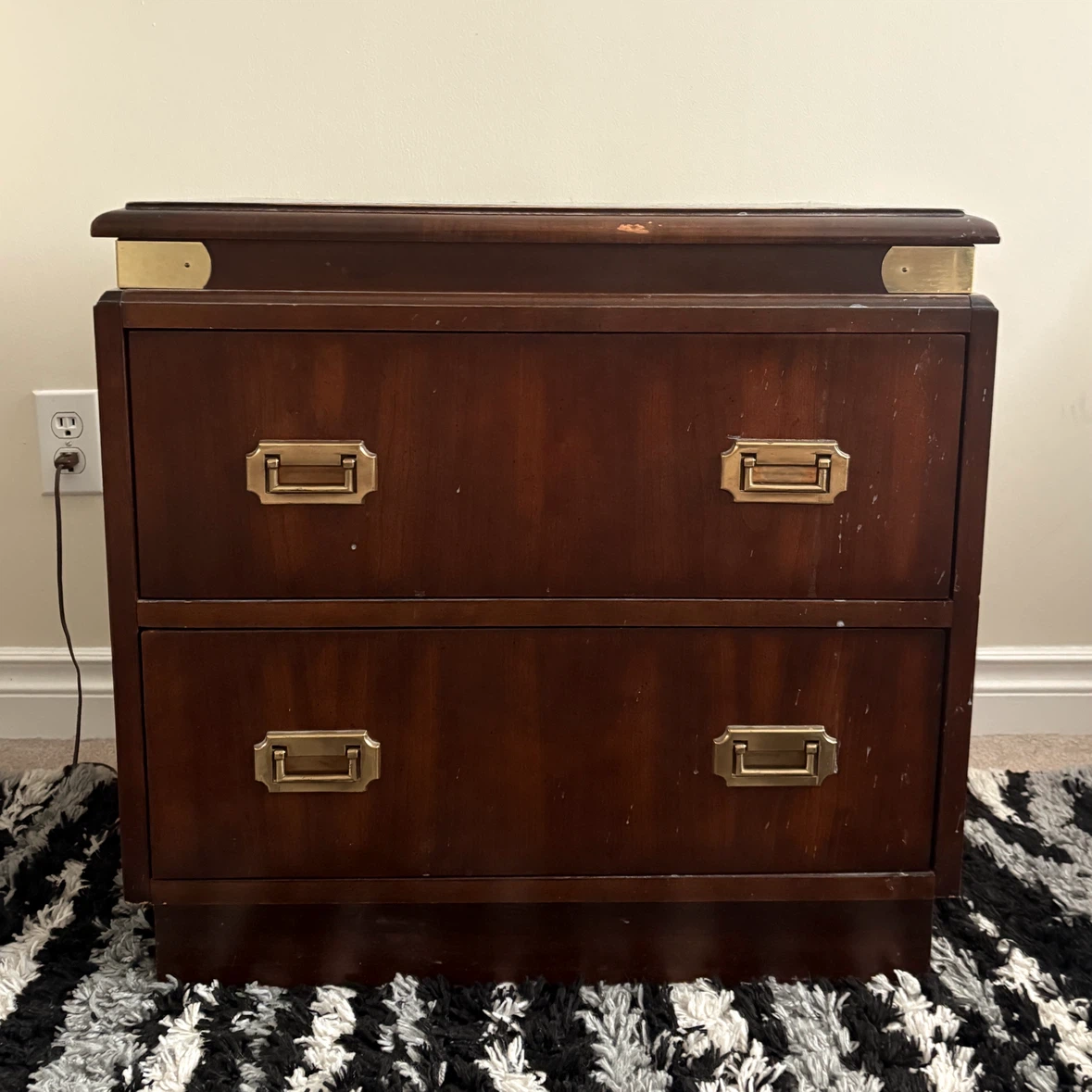 Kroehler Canada 2-Drawer Dresser