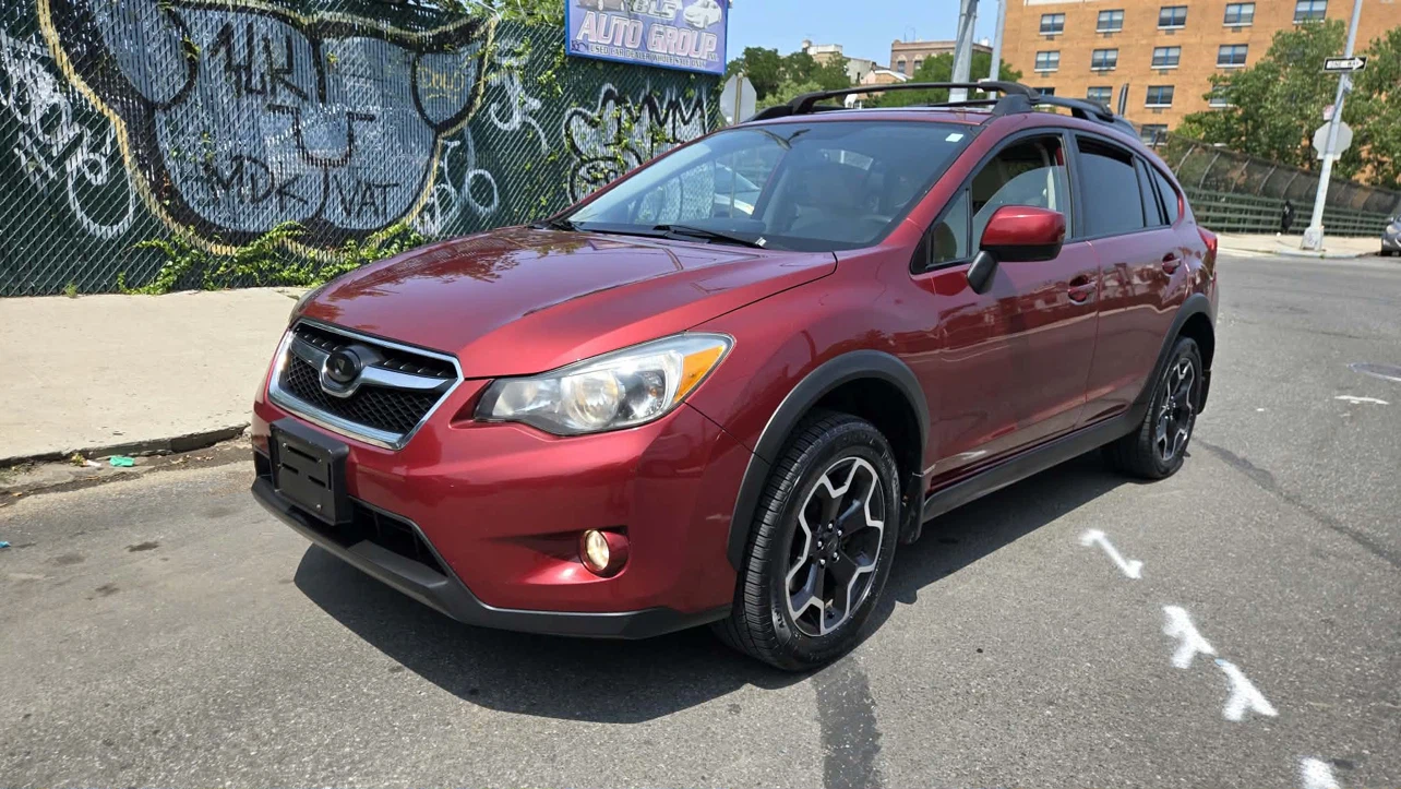 2013 Subaru Crosstrek Red - photo 2
