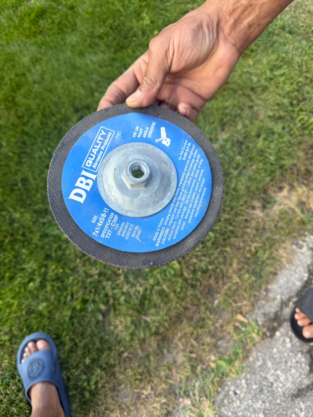 DBI Quality Grinding Wheel 7x1/4x5/8-11 for Masonry/Concrete